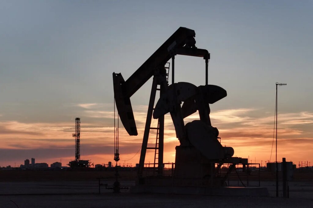 Campo petrolífero no Permian Basin EUA